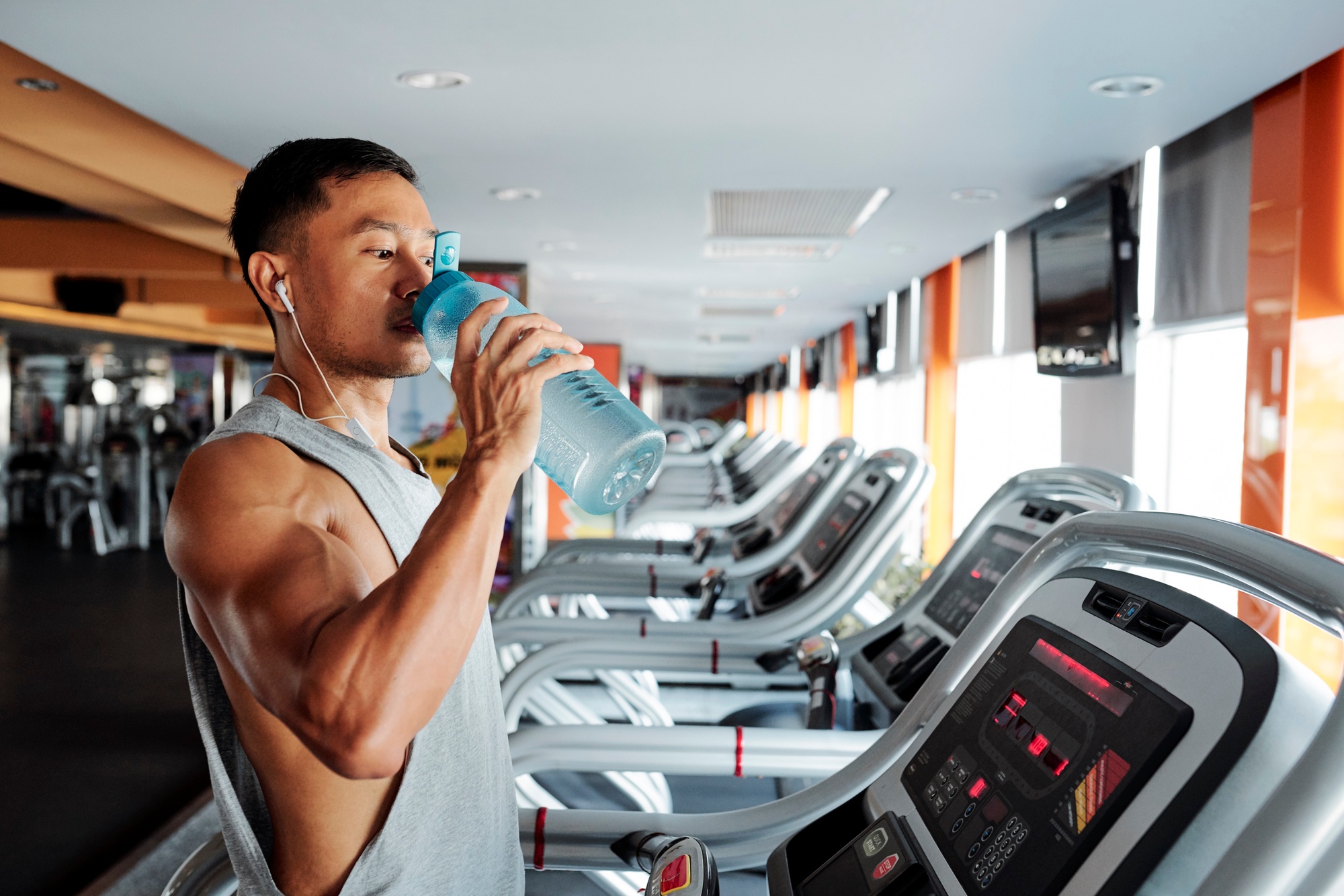 Sportsman drinking water